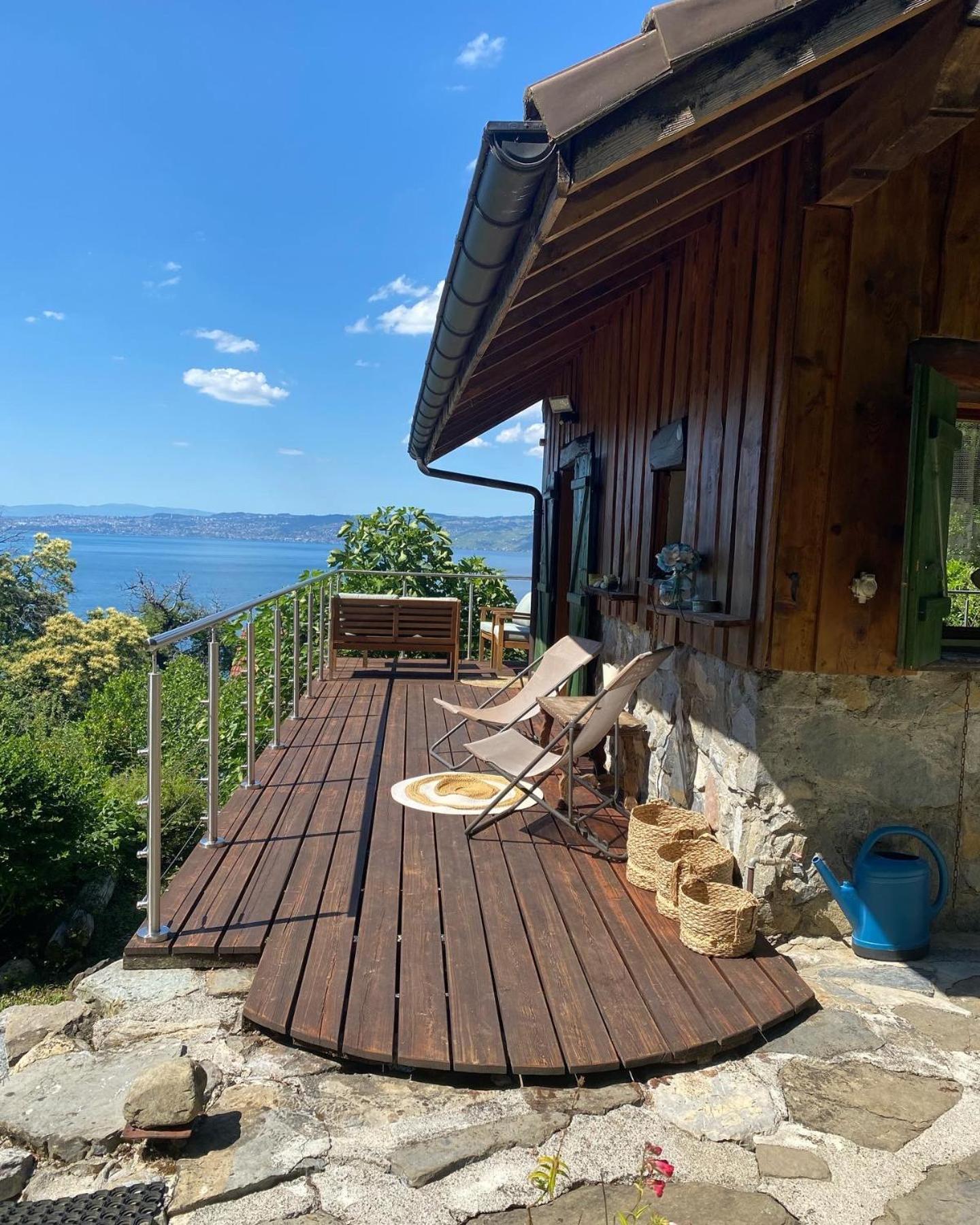 Le Petit Des Greys Chalet